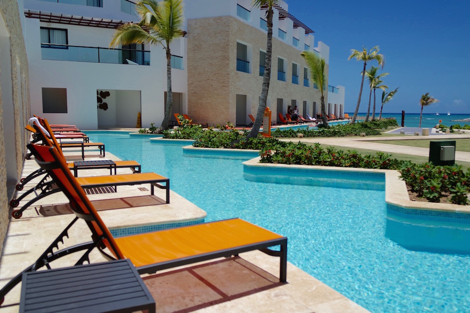 VIDEO: This Is Your Swim-Up Suite in Cap Cana