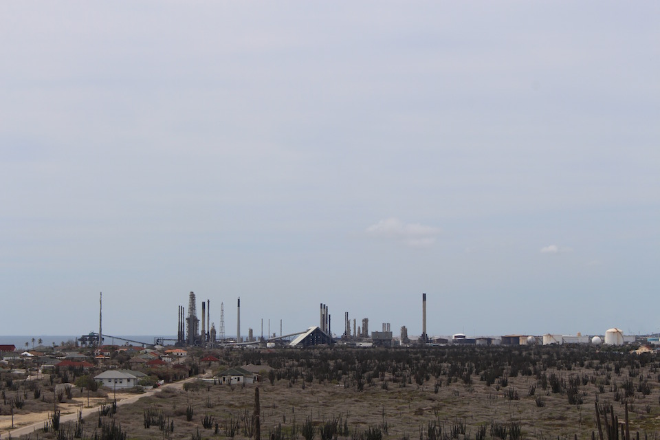 refinery aruba