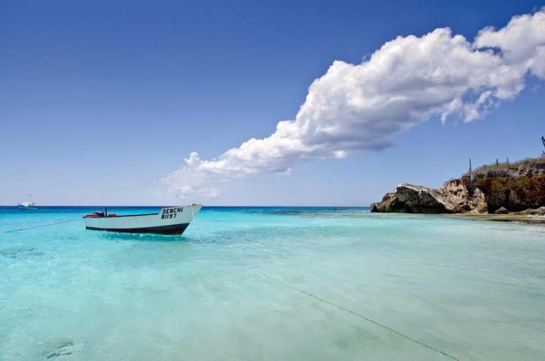 American Airlines Launches Bonaire Flights, Plans Expansion