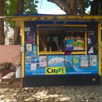 Cuzz' Cafe