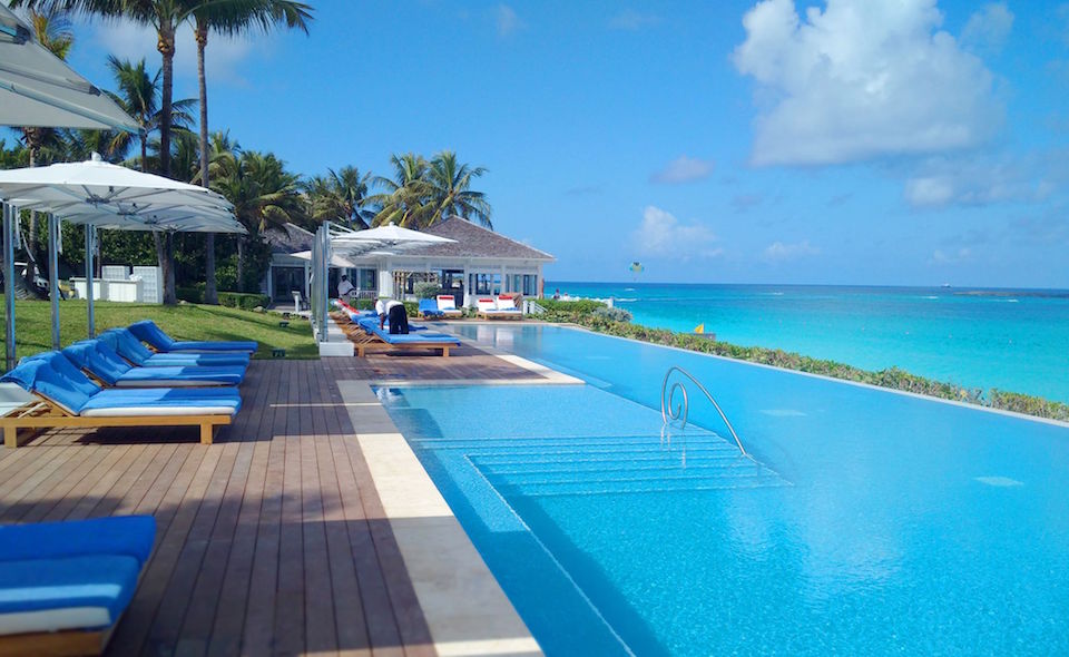 paradise island hotels