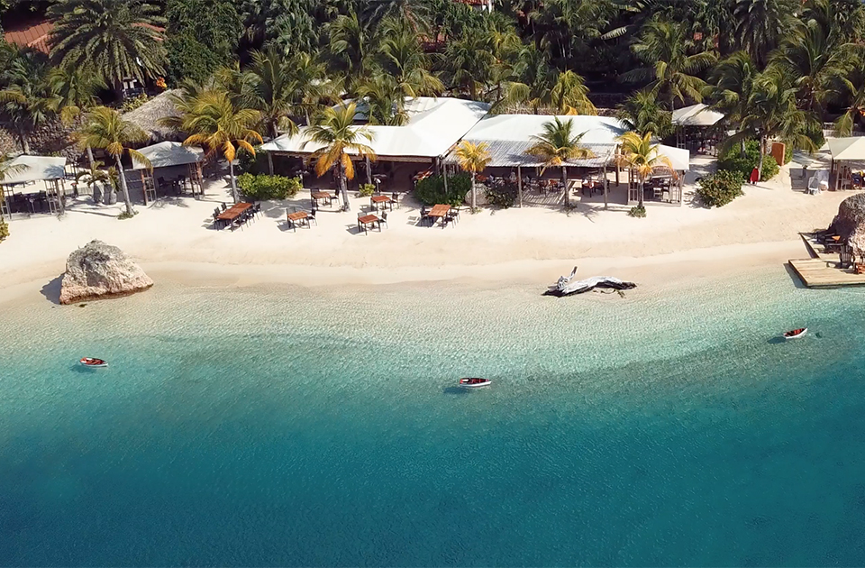 united airlines curacao baoase