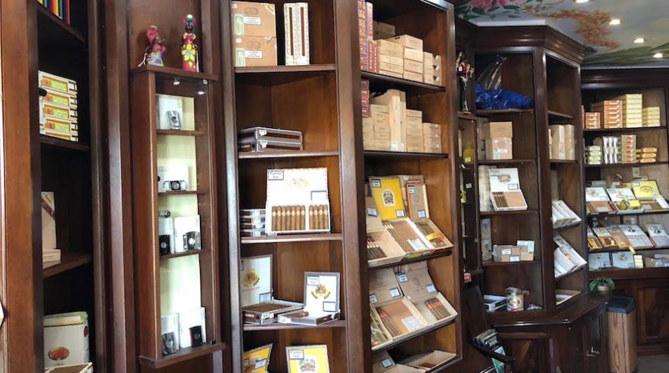 st martin cigar shop