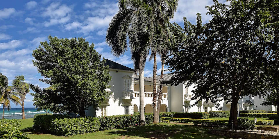 At Jamaica S Rose Hall Villas A New Kind Of Resort