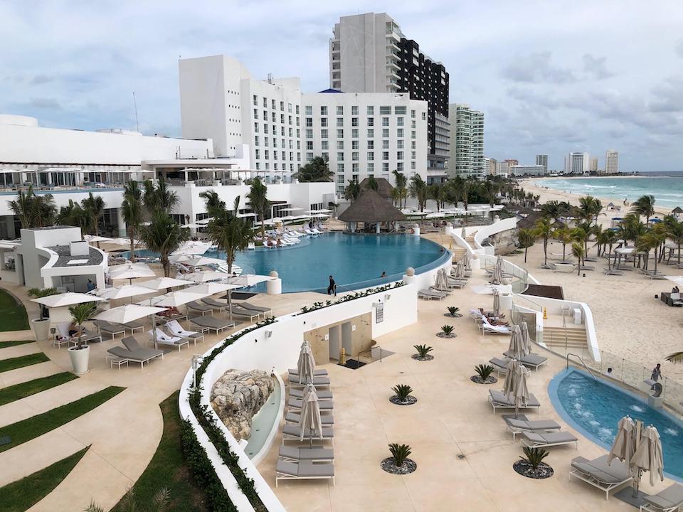 A Dazzling All-Inclusive Resort in Cancun