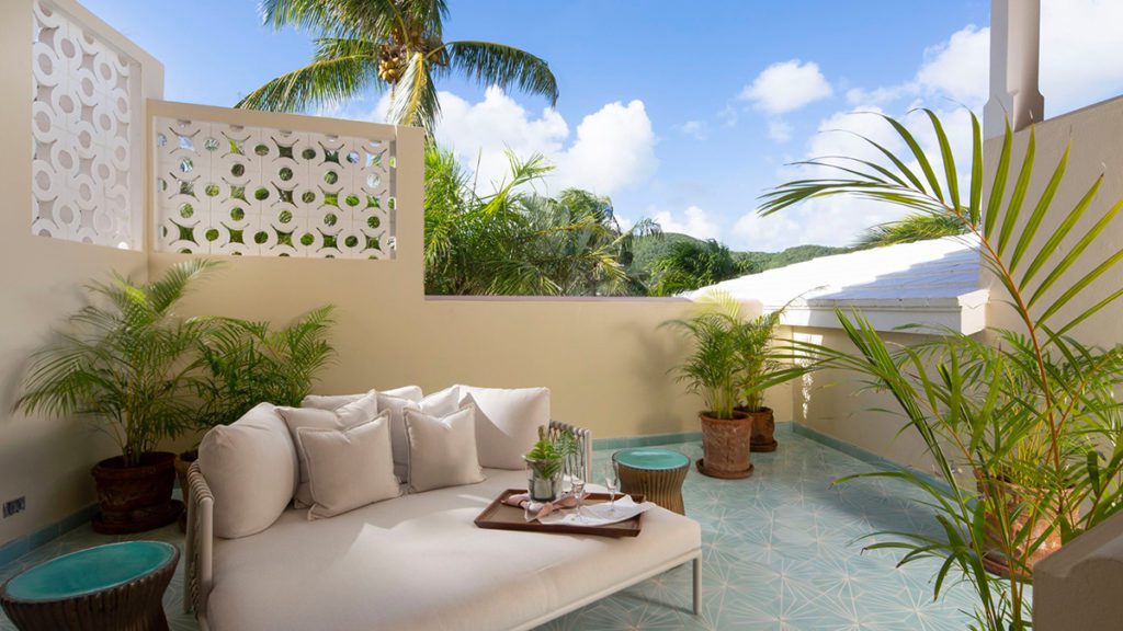 a patio at curtain bluff