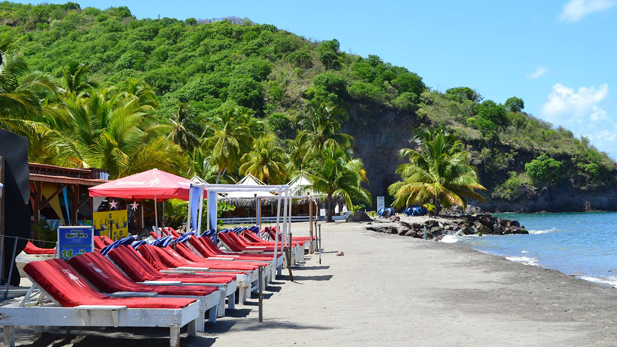 The 20 Best Caribbean Beach Bars to Visit in 2020