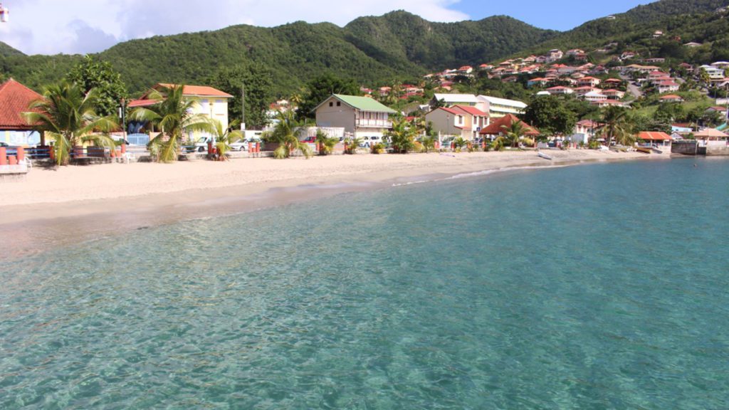 martinique air canada beach photo