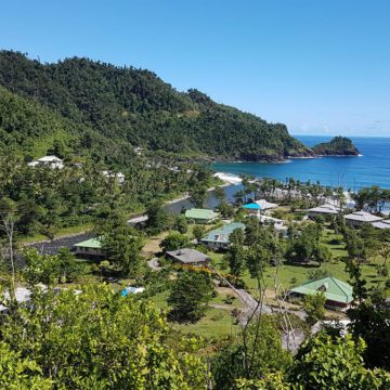 dominica rosalie bay
