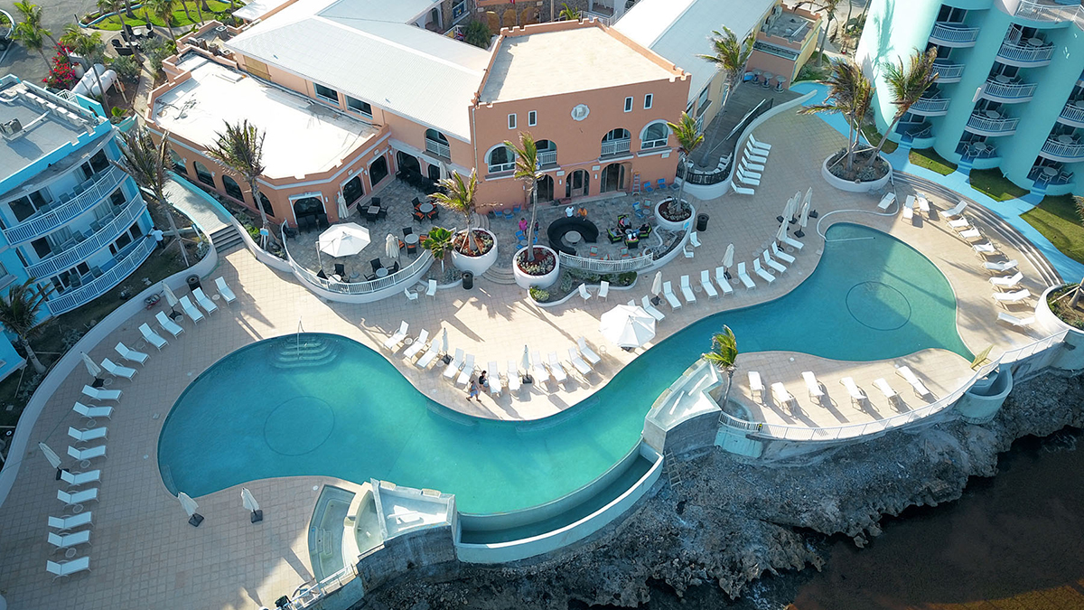 Hotel Tracker: Oyster Bay Beach Resort in St. Maarten Has $191 Rooms Right Now