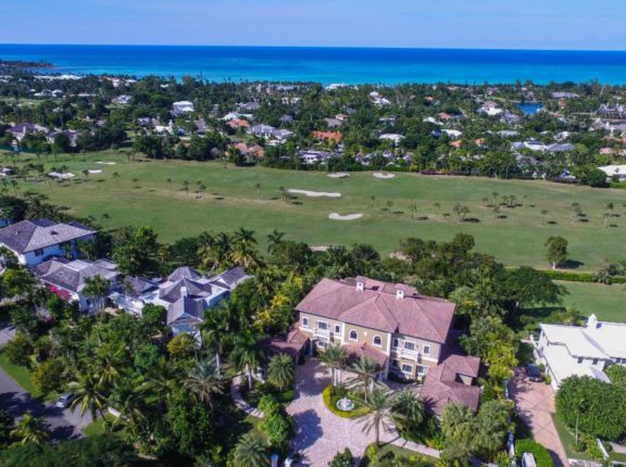 lyford cay villa belvedere