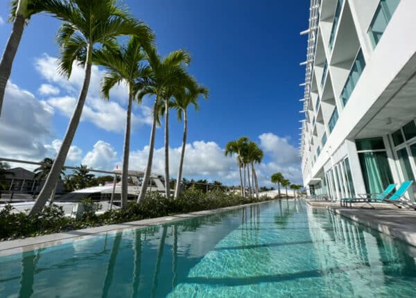 resorts world bimini swim up rooms caribbean