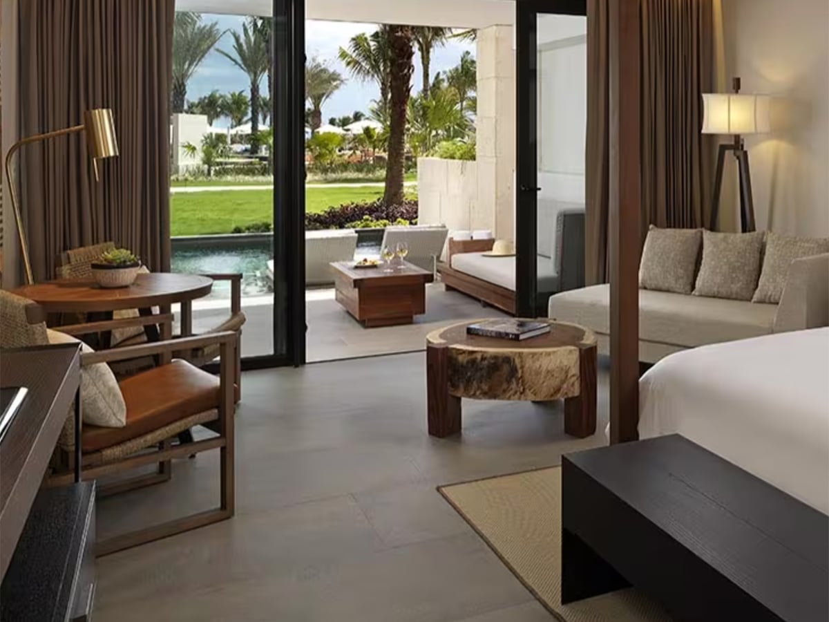 swim-up rooms caribbean