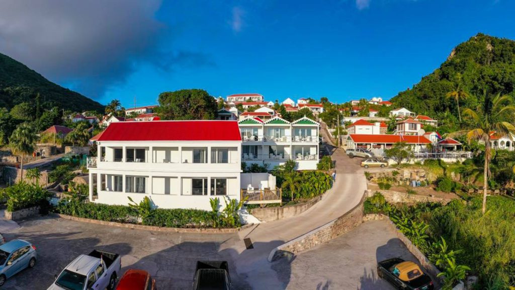 saba vaccinated travelers