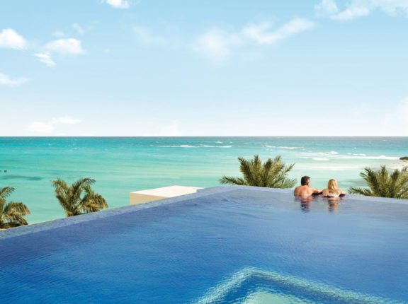 cancun tourism sizzling