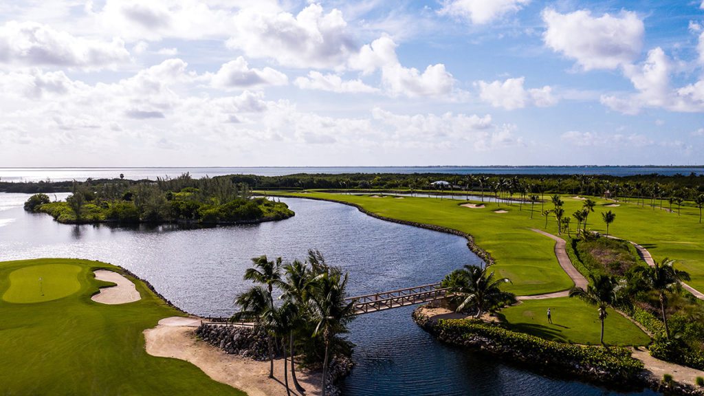 ritz-carlton grand cayman resort