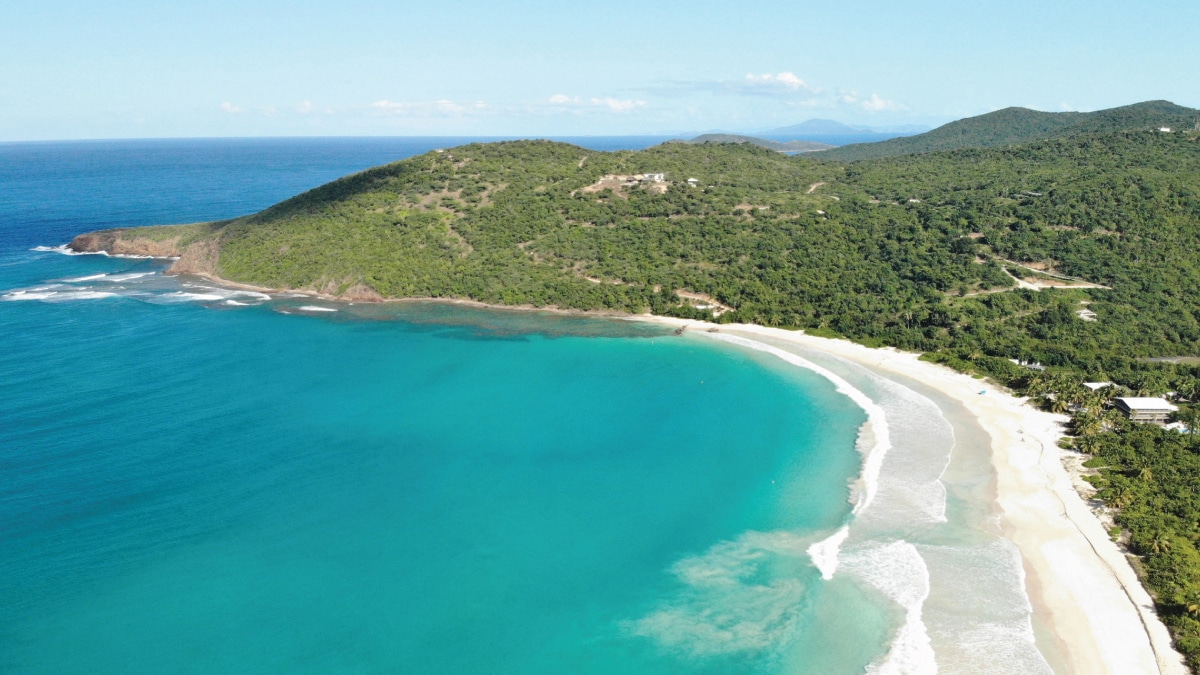 This Is the Best Beach in Puerto Rico — and the Tiny Airline That Gets You There