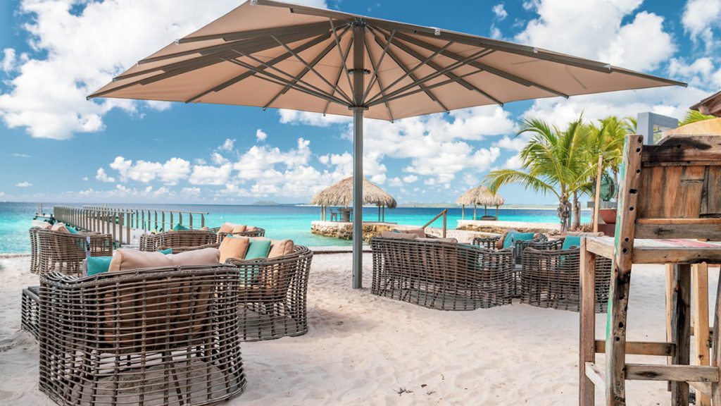 bonaire caribbean beach bar