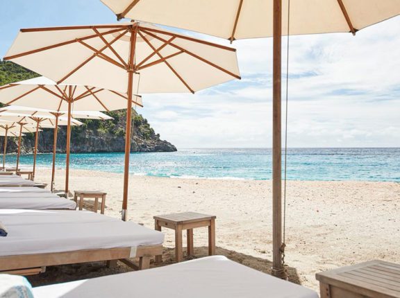 best beach bars in the caribbean