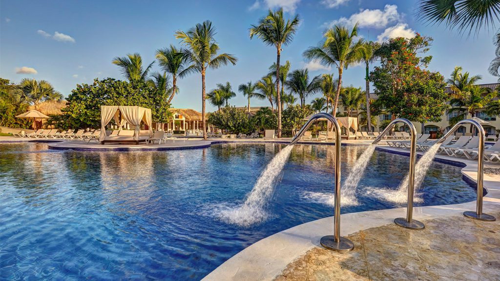 all-inclusive dominican republic best resorts pool