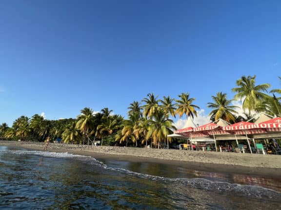 martinique caribbean beach bar