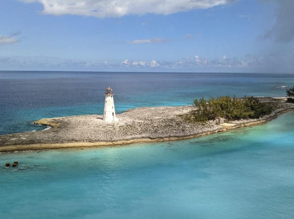 paradise island bahamas caribbean photo