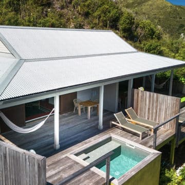 karibuni room with plunge pool
