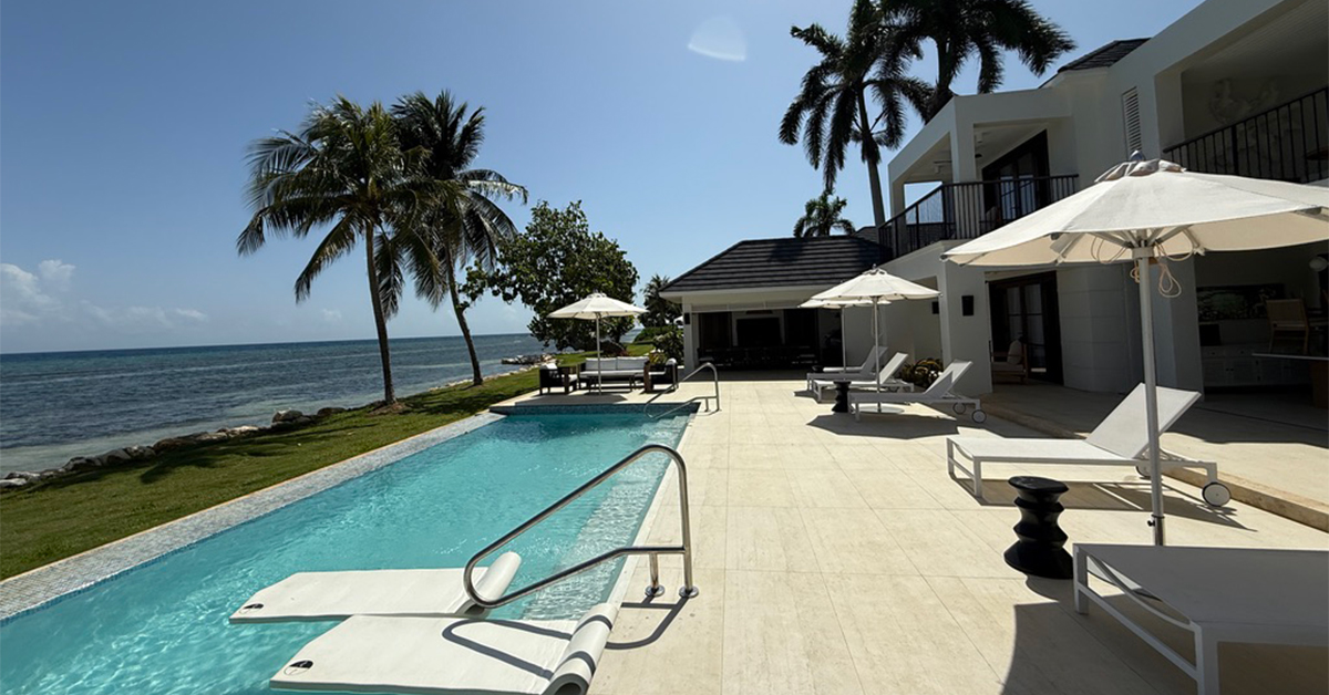 These 11 Caribbean Escapes Come With Private Villas, Pools, and Full Resort Access — And Travelers Can’t Get Enough of Them