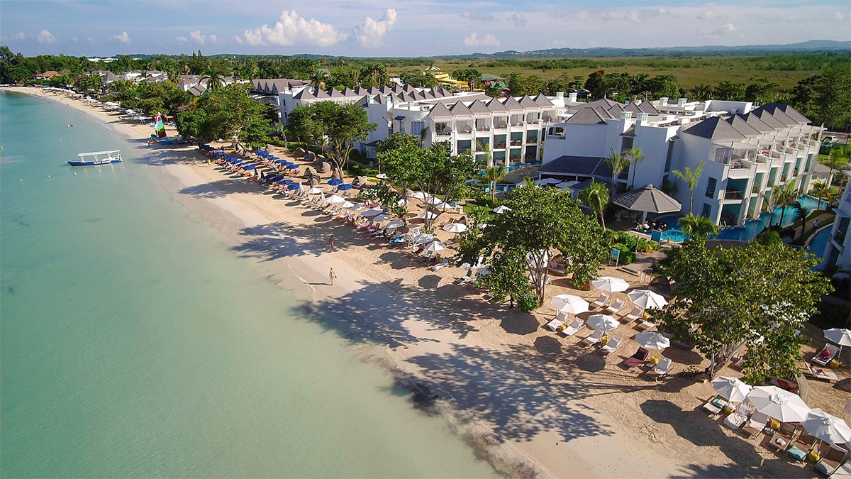 The 12 Best All-Inclusive Resorts in Negril, Jamaica Right Now, From Seven Mile Beach to Luxury Cliffside Retreats