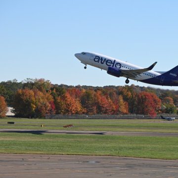 puerto rico new haven flights plane