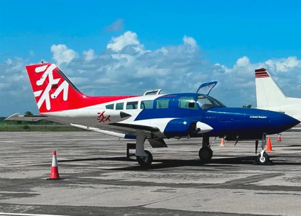 dominican republic plane on runway