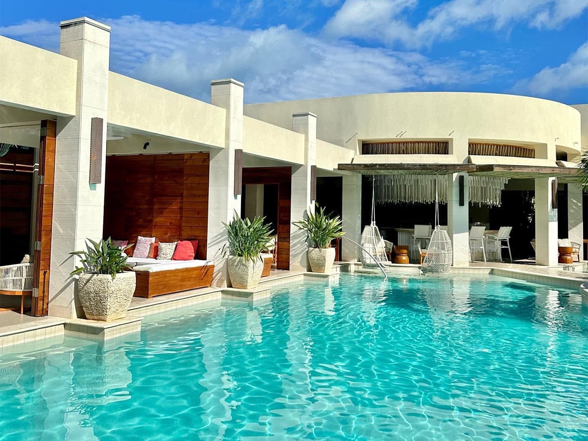 turks and caicos shore club pool