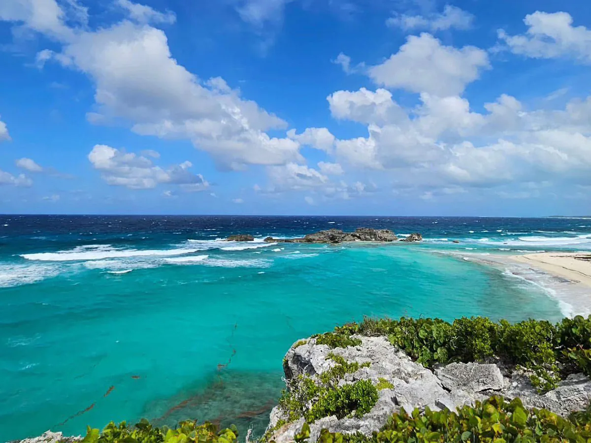 turks and caicos middle
