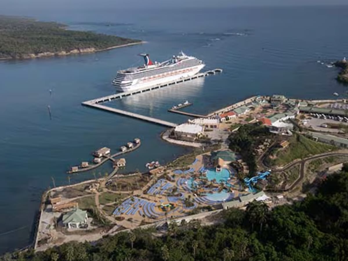 amber cove cruise port with ship in background