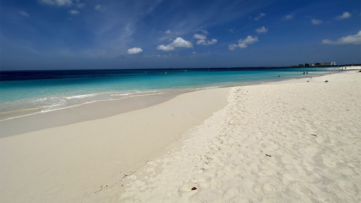 eagle beach best caribbean beaches