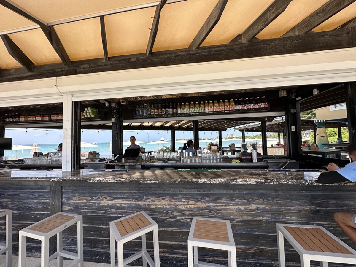 surfside aruba beach bar