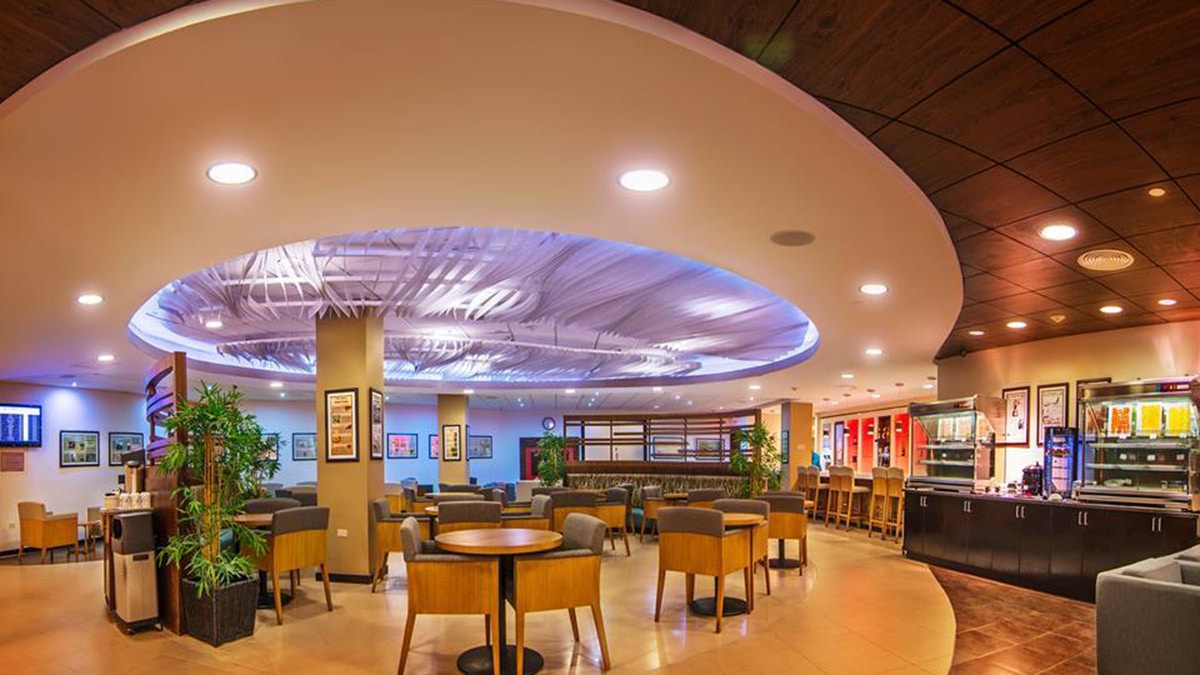 club mobay inside the lounge