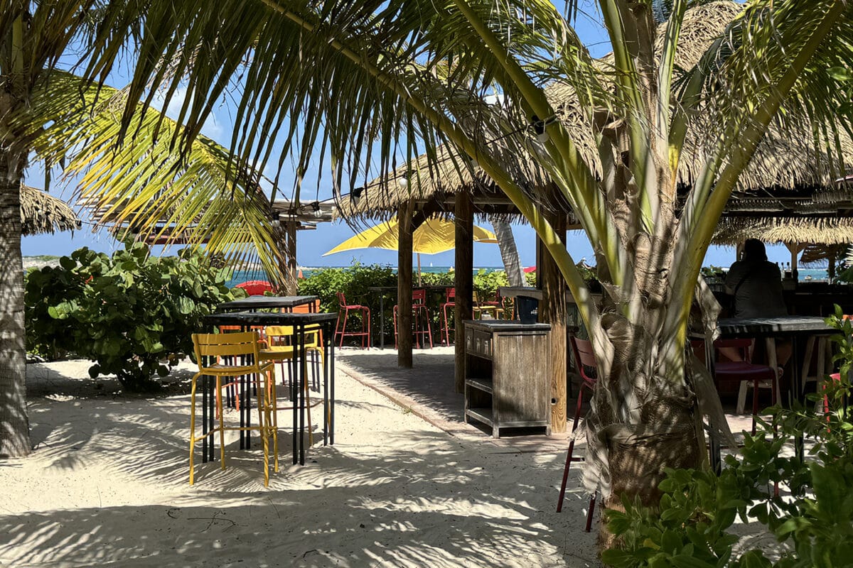 beach at wai plage
