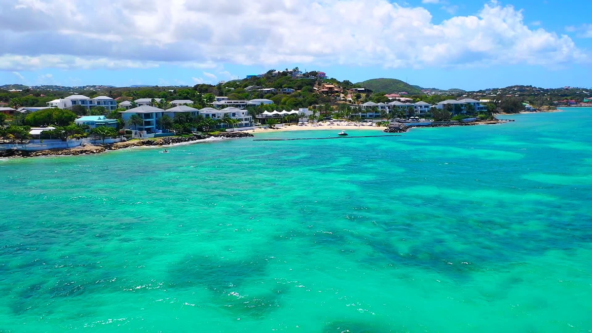 caribbean island hodges bay