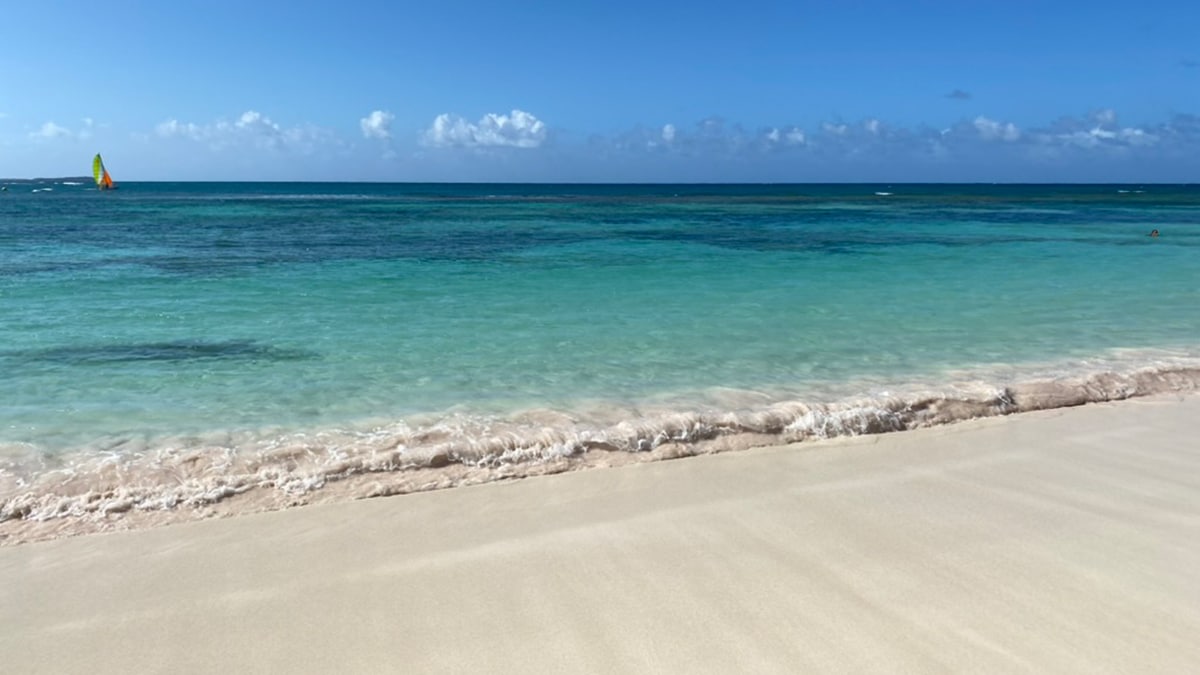 antigua long bay
