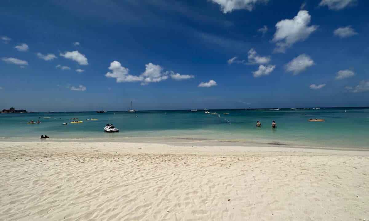 caribbean island aruba travel