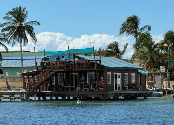 belize curacao travel