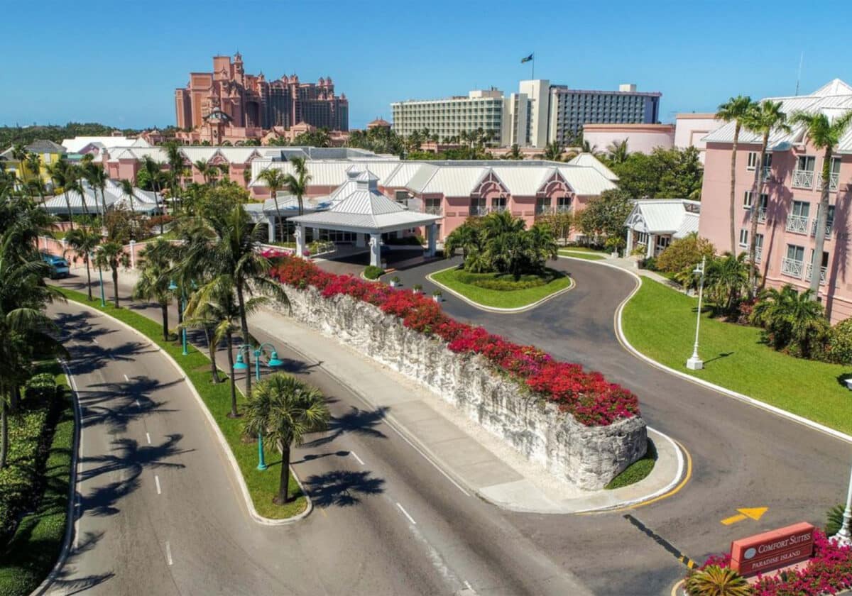 comfort suites paradise island