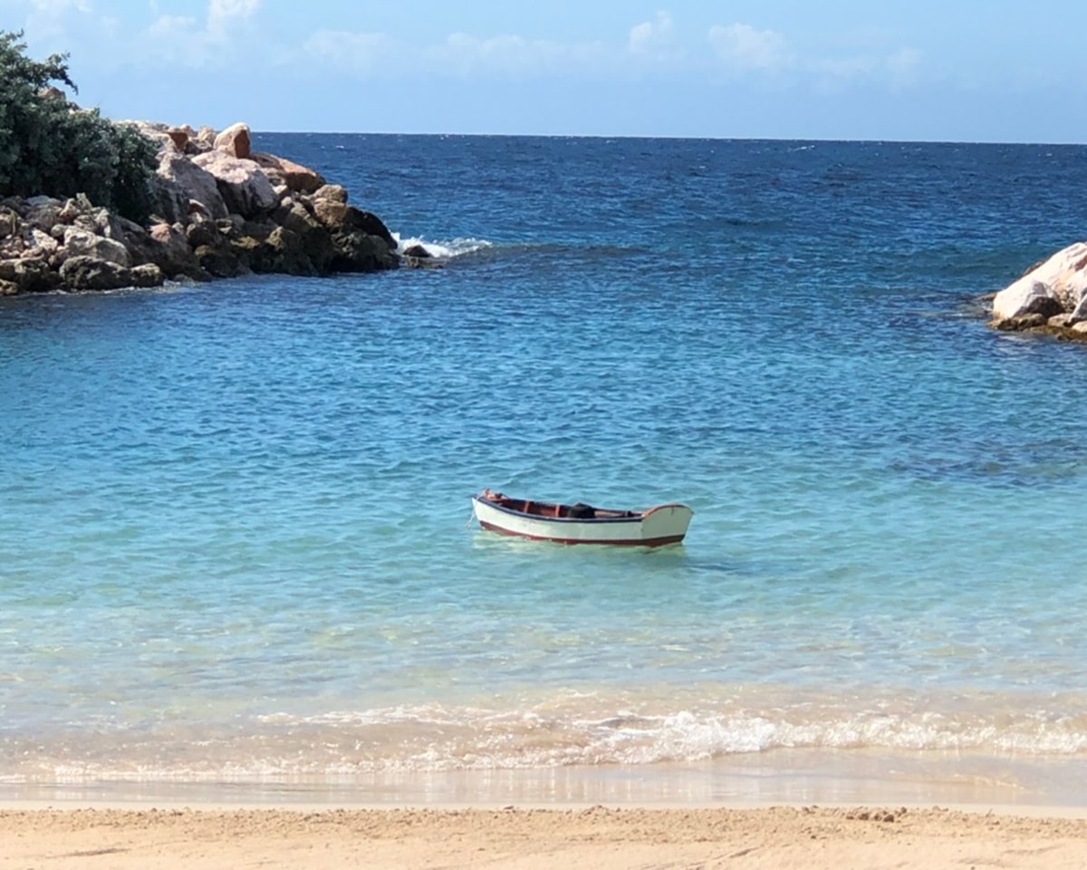 caribbean island curacao american airlines