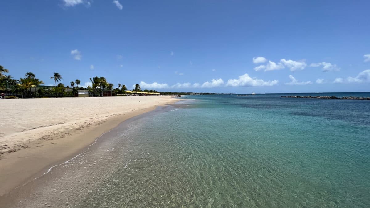 luxury resorts for families in the caribbean