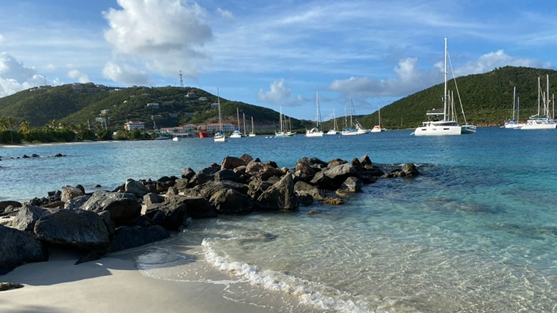 st thomas beach