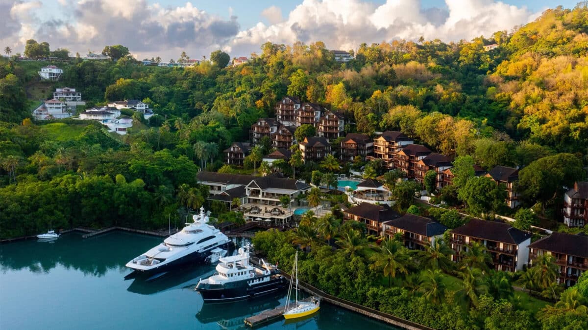 saint lucia marigot bay buildings on hill