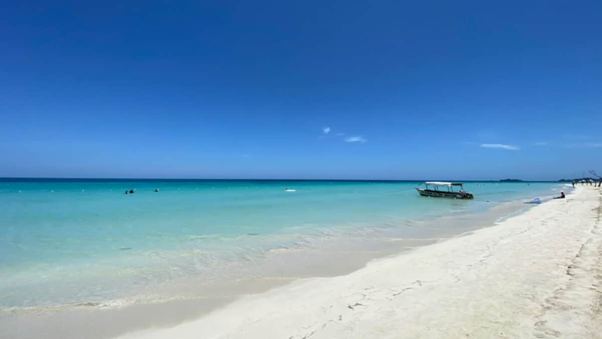seven mile beach white sand