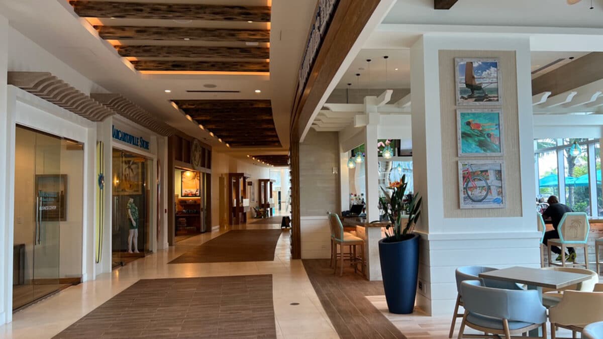margaritaville nassau beach resort lobby
