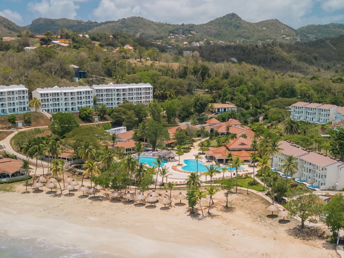 secrets st lucia beach